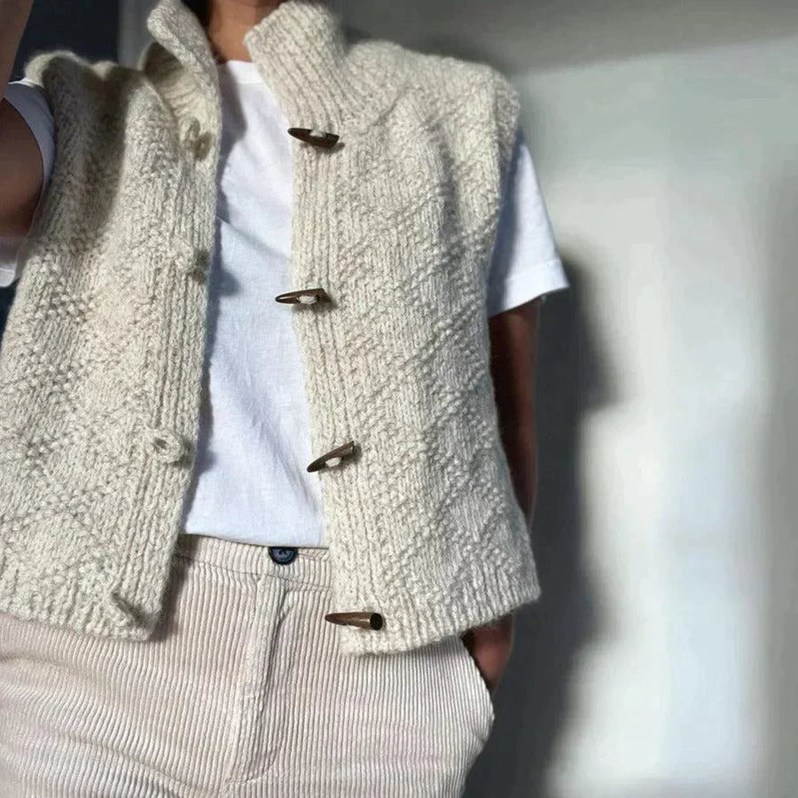 Rosie - Sleeveless knitted vest